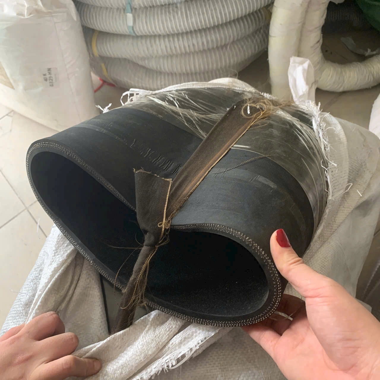 Nơi bán ống cao su phi 250 chịu áp lực cao uy tín