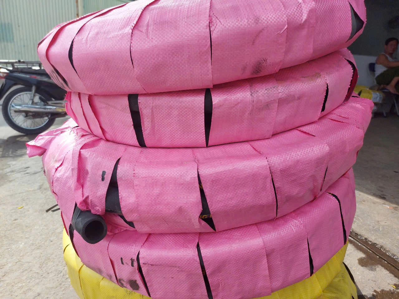 Phân phối ống bơm nước cao su bố vải phi 27 chịu áp lực cao tại Hà Nội